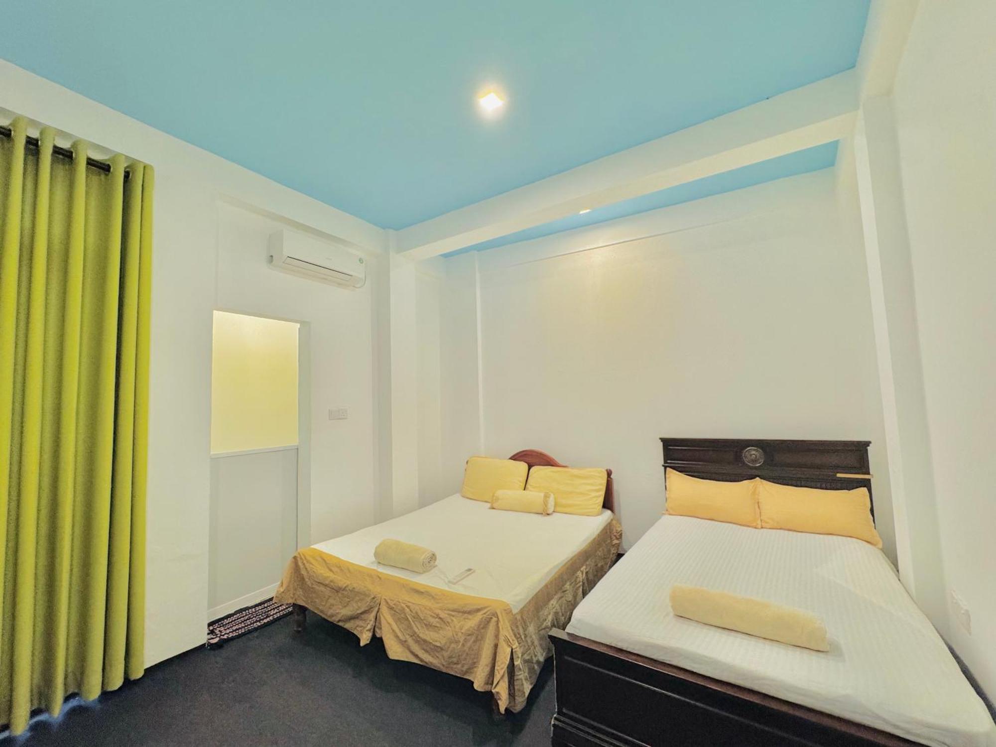 Sea Breeze Negombo