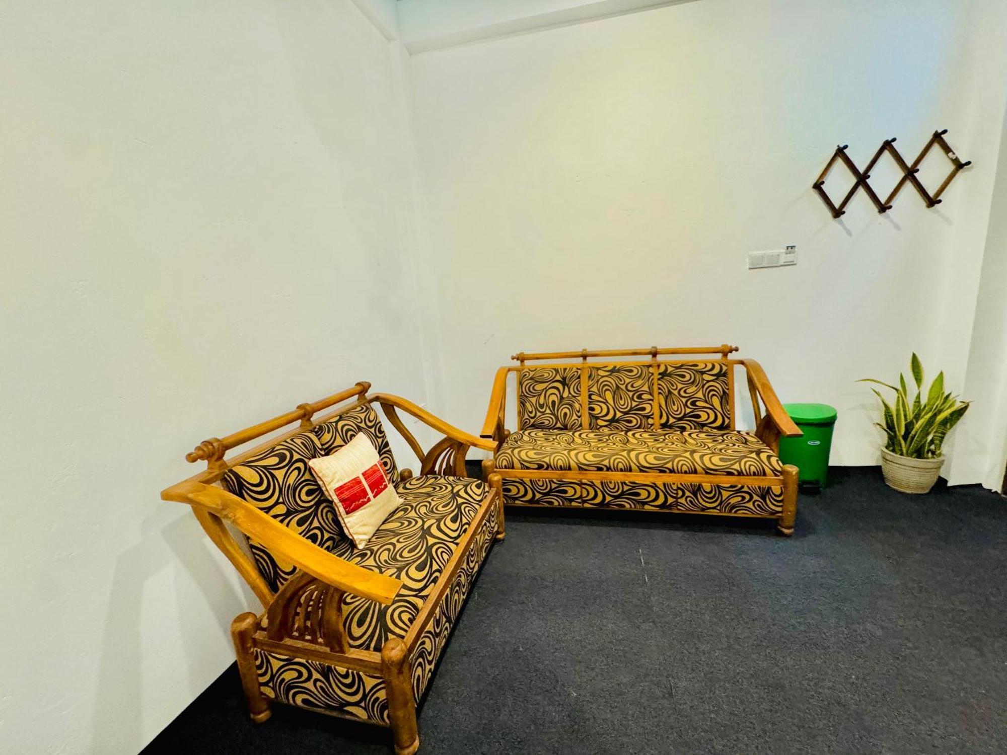 Sea Breeze Guest house Negombo