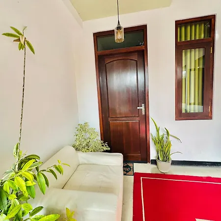 Sea Breeze Guest House Negombo Exterior photo